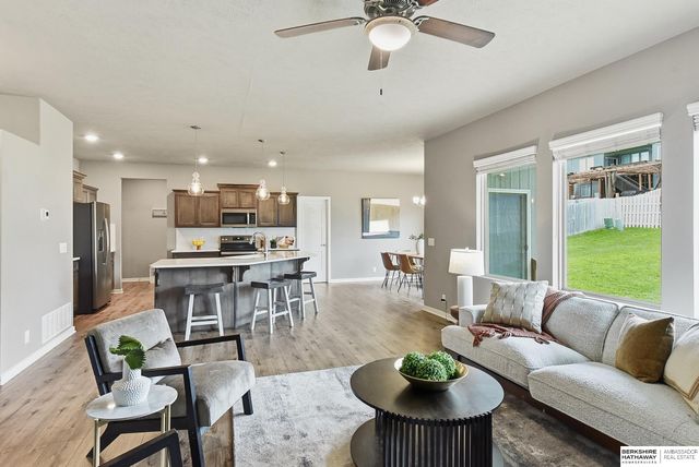 4801 N 181st Street, Elkhorn, NE 68022