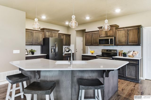 4801 N 181st Street, Elkhorn, NE 68022