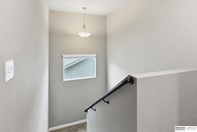 4801 N 181st Street, Elkhorn, NE 68022