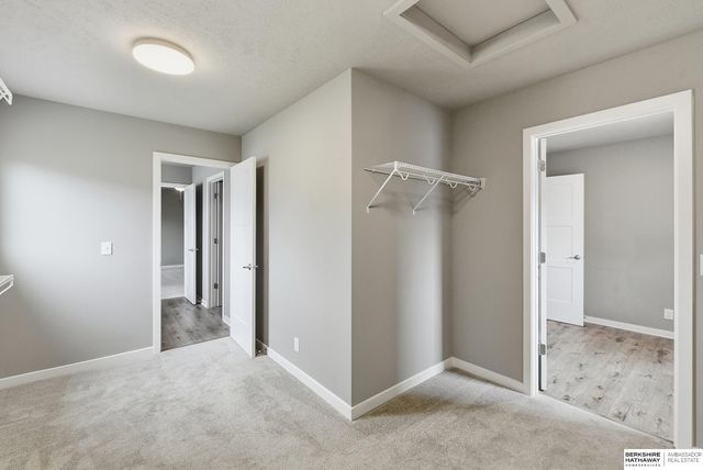 4801 N 181st Street, Elkhorn, NE 68022