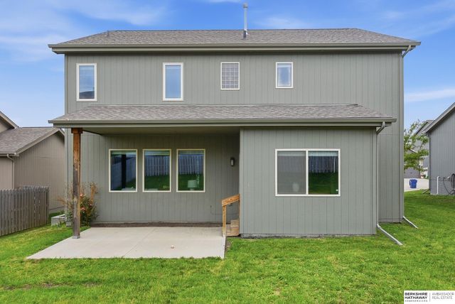 4801 N 181st Street, Elkhorn, NE 68022