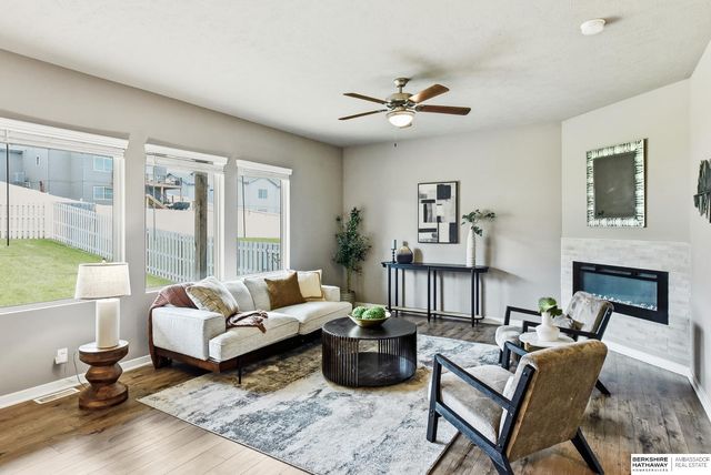 4801 N 181st Street, Elkhorn, NE 68022