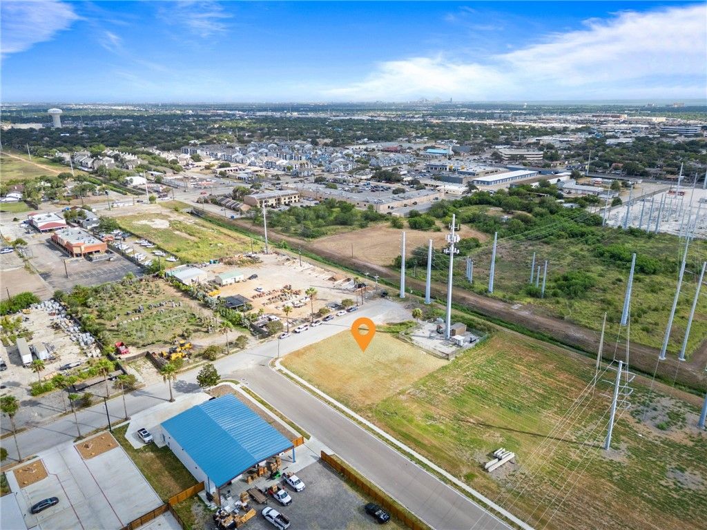 5710 La Playa St, Corpus Christi, TX 78414 — photo 2