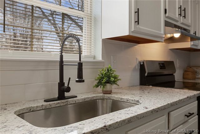 115 sunnyside Drive, Charlestown, IN 47111