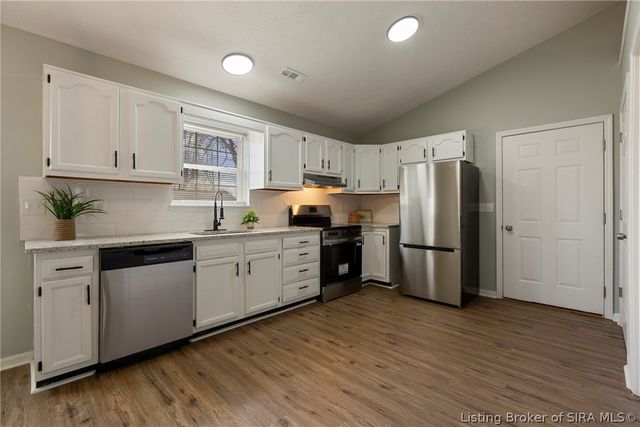 115 sunnyside Drive, Charlestown, IN 47111