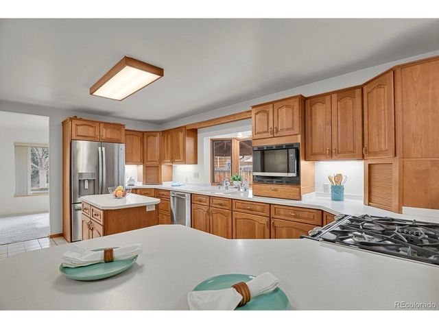 12414 W Florida Dr, Lakewood, CO 80228