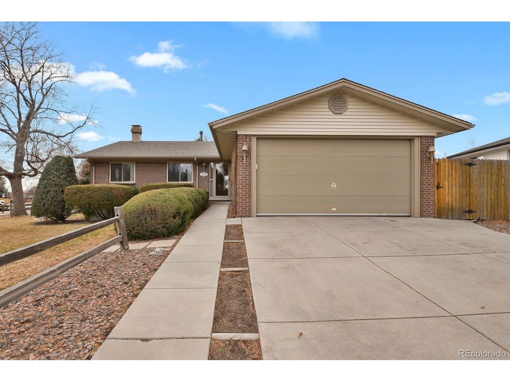 12414 W Florida Dr, Lakewood, CO 80228