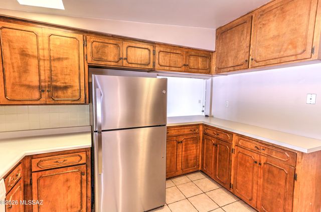 6220 N Placita Avila, Tucson, AZ 85718