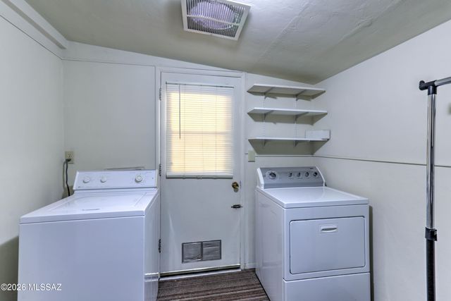 6220 N Placita Avila, Tucson, AZ 85718