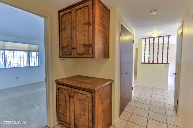 6220 N Placita Avila, Tucson, AZ 85718