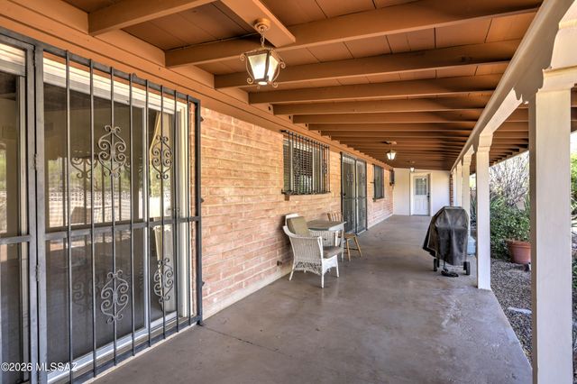 6220 N Placita Avila, Tucson, AZ 85718