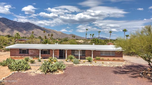6220 N Placita Avila, Tucson, AZ 85718
