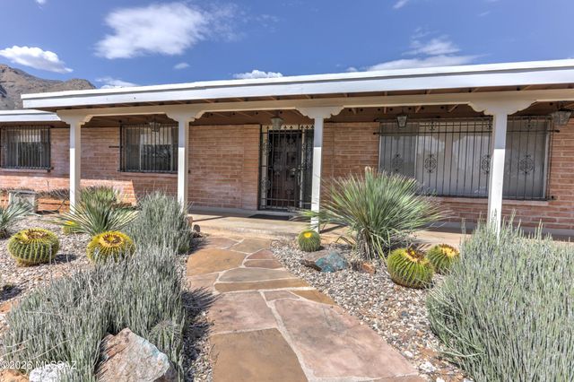 6220 N Placita Avila, Tucson, AZ 85718
