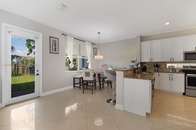 1225 Rosegate Boulevard, Riviera Beach, FL 33404
