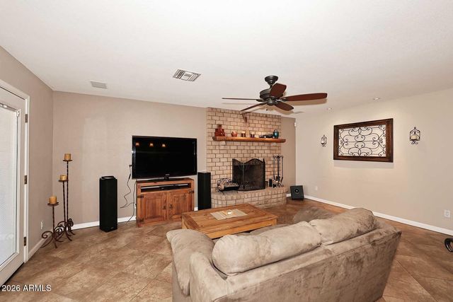 12218 N 50TH Avenue, Glendale, AZ 85304