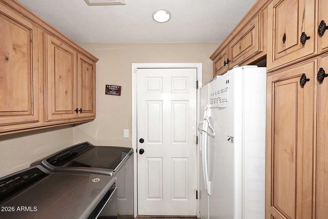 12218 N 50TH Avenue, Glendale, AZ 85304