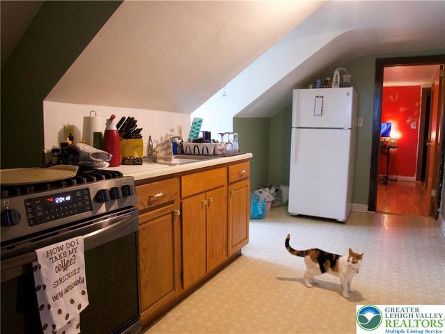 86 Garibaldi Avenue, Roseto Boro, PA 18013