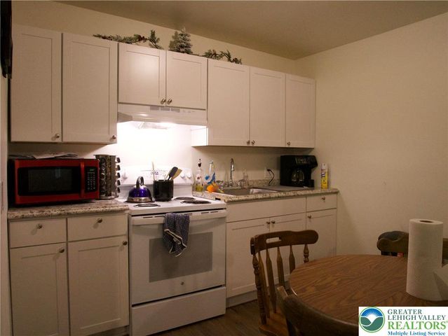 86 Garibaldi Avenue, Roseto Boro, PA 18013