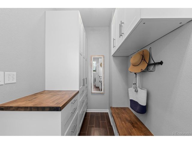 23753 E Briarwood Dr, Aurora, CO 80016