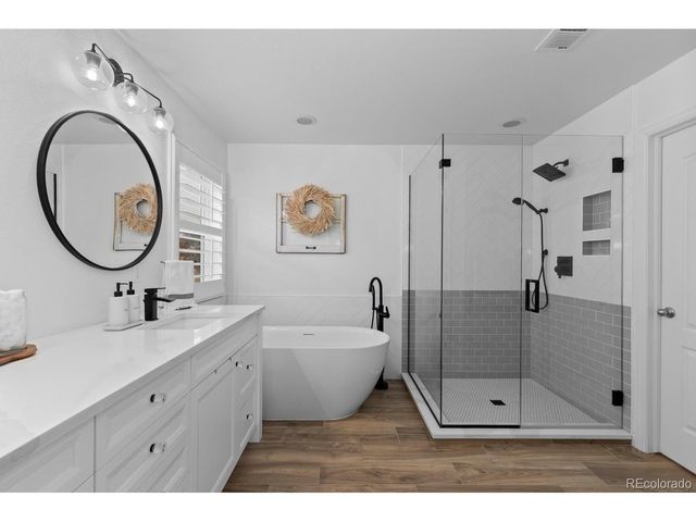 23753 E Briarwood Dr, Aurora, CO 80016