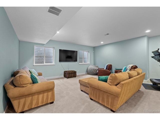 23753 E Briarwood Dr, Aurora, CO 80016