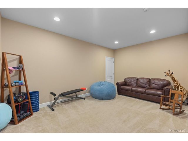 23753 E Briarwood Dr, Aurora, CO 80016