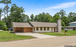 32063 Oneal Dr, Springfield, LA 70462