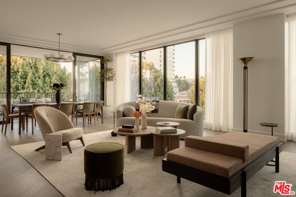 Image 1 of property listing at 9900 S Santa Monica Blvd, Beverly Hills, CA 90212