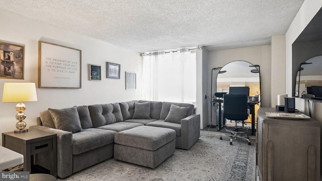 604 S WASHINGTON SQ #3008, PHILADELPHIA, PA 19106 — photo 2