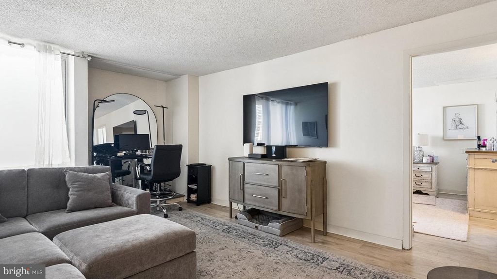 604 S WASHINGTON SQ #3008, PHILADELPHIA, PA 19106 — photo 3