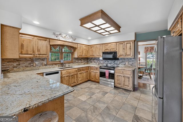 330 Scarlet Lane, Lakemont, GA 30552