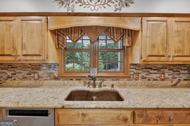 330 Scarlet Lane, Lakemont, GA 30552