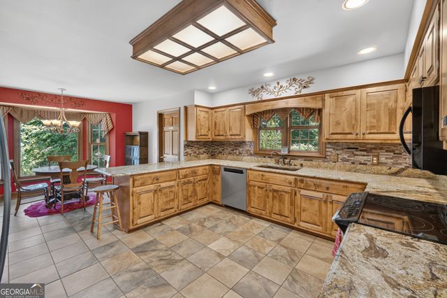 330 Scarlet Lane, Lakemont, GA 30552