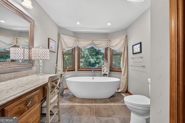 330 Scarlet Lane, Lakemont, GA 30552