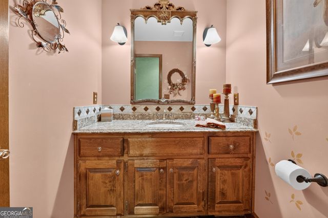 330 Scarlet Lane, Lakemont, GA 30552