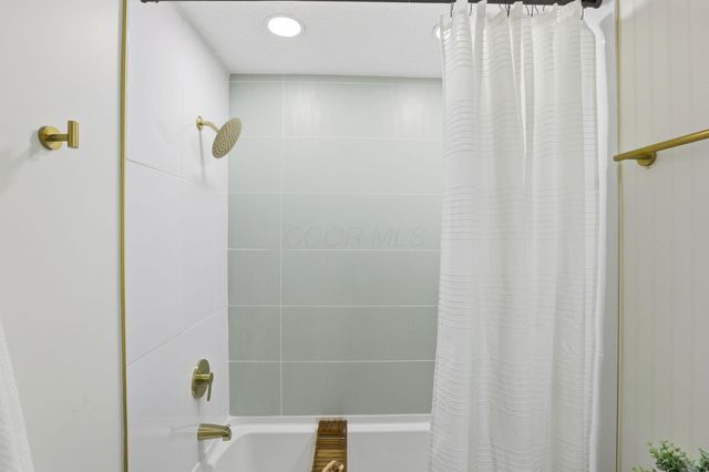 5278 Glenbriar Court, Columbus, OH 43232