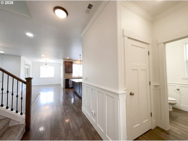 12779 LINDSAY ANNE Ln, Oregon City, OR 97045