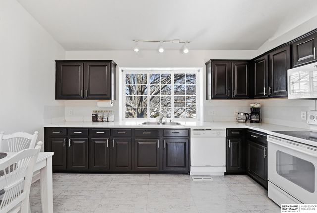 18681 Allan Street, Omaha, NE 68135