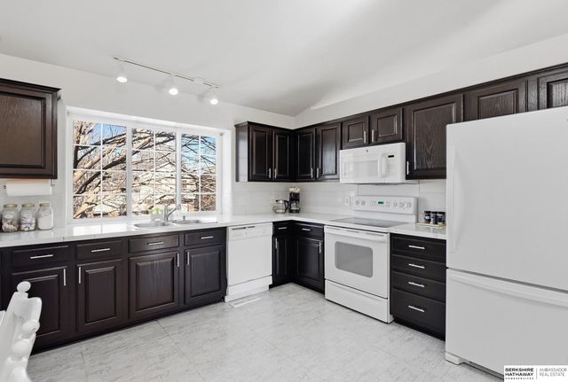 18681 Allan Street, Omaha, NE 68135