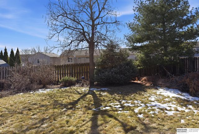 18681 Allan Street, Omaha, NE 68135