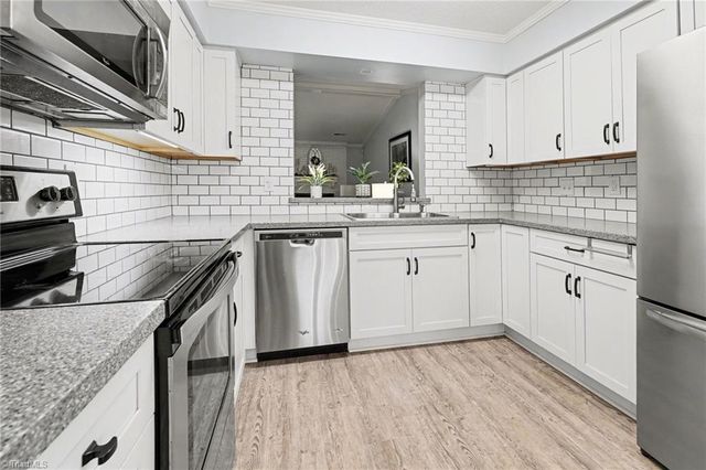 132 Breckindale Circle, Winston-salem, NC 27104