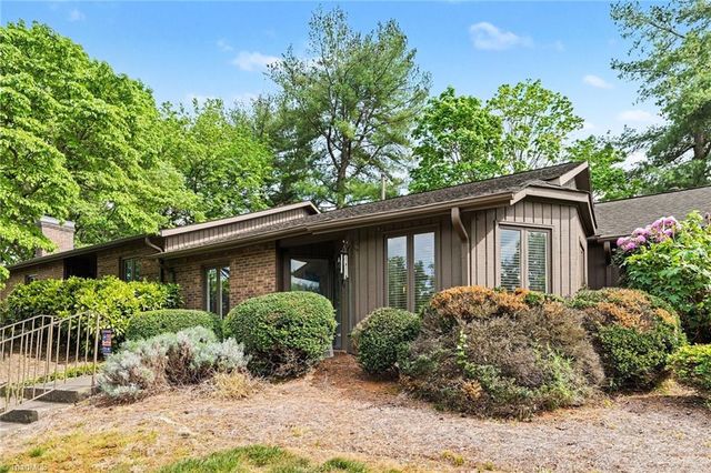132 Breckindale Circle, Winston-salem, NC 27104