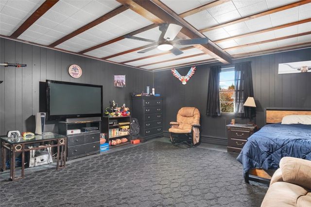 19 Cedarcrest Drive, Preston, CT 06365