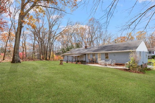 19 Cedarcrest Drive, Preston, CT 06365