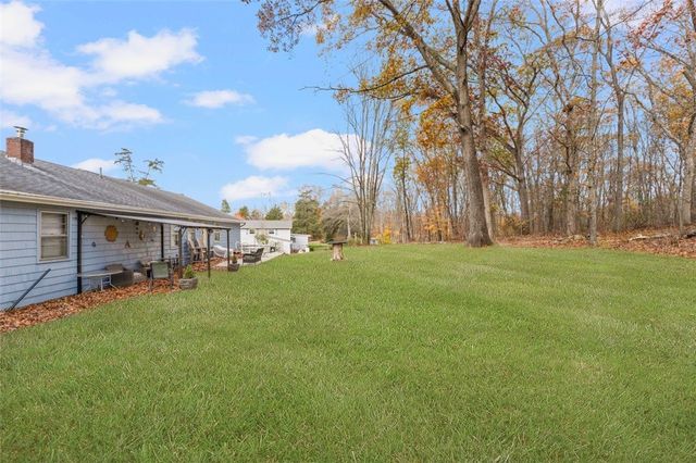 19 Cedarcrest Drive, Preston, CT 06365