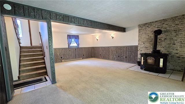 4102 Sycamore Drive, Lehigh Twp, PA 18067