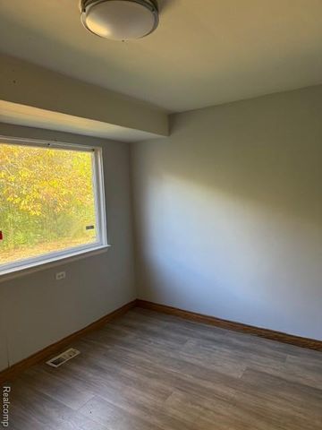 3112 W Mott Avenue, Flint, MI 48504