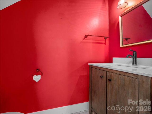 4 Lacoste Drive, Hendersonville, NC 28739