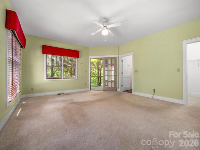 4 Lacoste Drive, Hendersonville, NC 28739