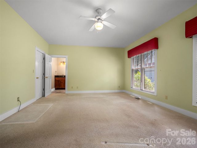 4 Lacoste Drive, Hendersonville, NC 28739